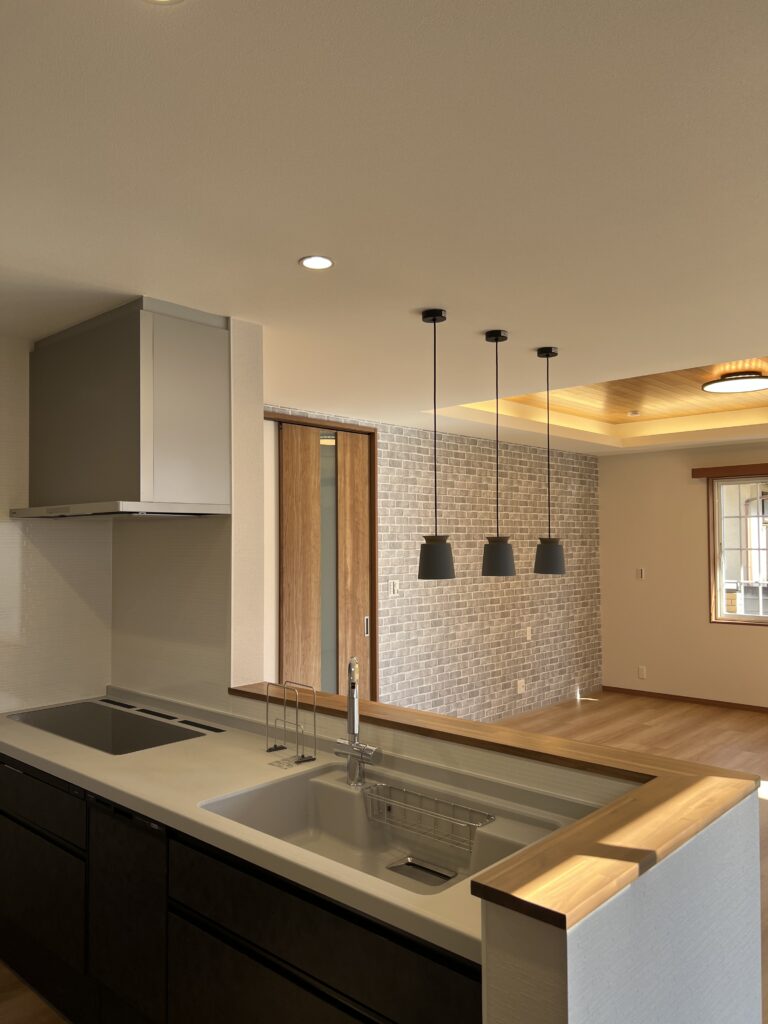 平屋のように暮らす、1階完結の家のダイニング・キッチン