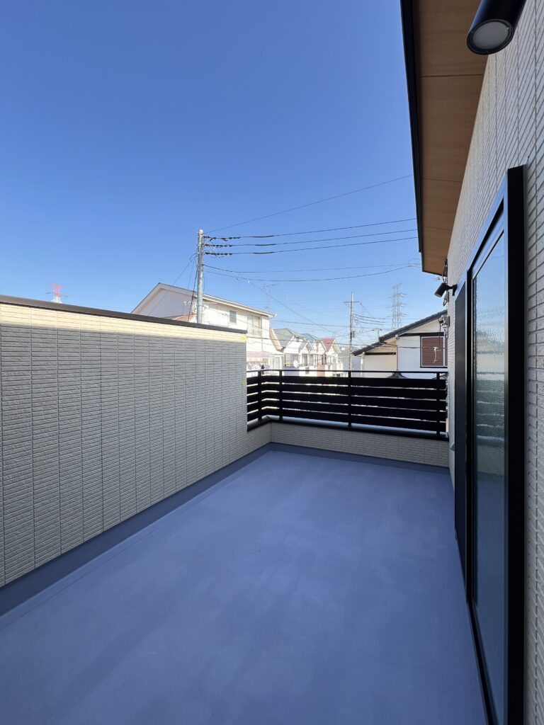 平屋のように暮らす、1階完結の家のテラス・中庭・バルコニー・屋上